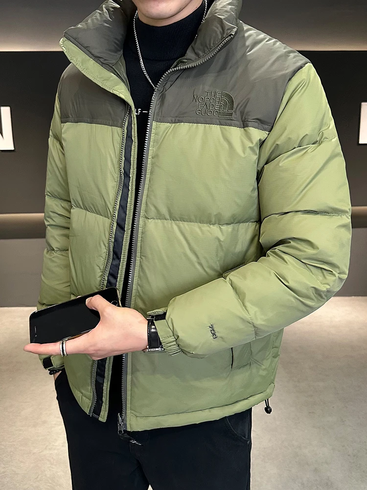 Мужской пуховик контрастного цвета с воротником-стойкой зима 2024 новая мода