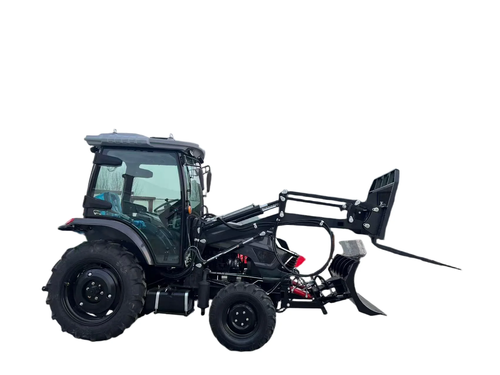 Фото Полноприводный мини-трактор 4x4 (4WD) 50-150 л.с. с кабиной для водителя, в комплекте с вилами для поддонов и снегоуборщиком, в продаже №3