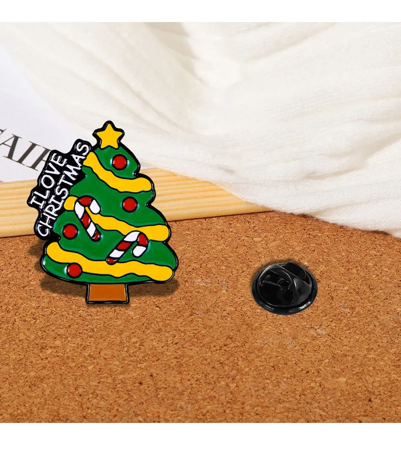 Оригинальная мультяшная брошь в виде рождественской елки 2024 милые