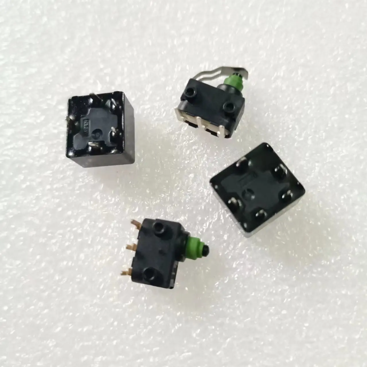 Реле стеклоподъемника приора 2008. Реле универсальное 5-ти контактное 12в (90. Кнопка включения камеры прадо 150. Реле руля. Реле вентилятора can am 800.