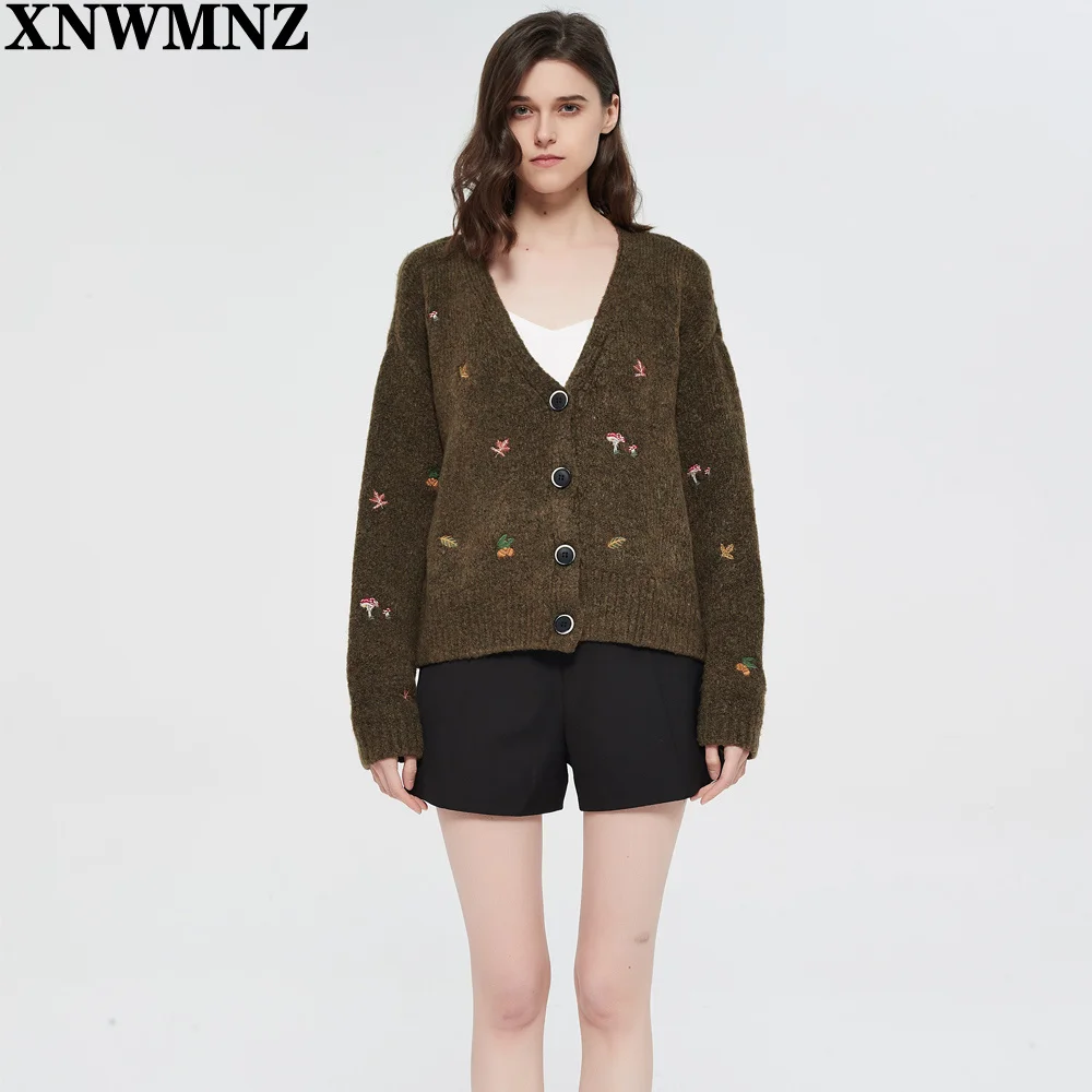 

XNWMNZ women Vintage knit cardigan with embroidery Long sleeves V-neck Cardigan Female Elegant sweater autumn coat women 2022