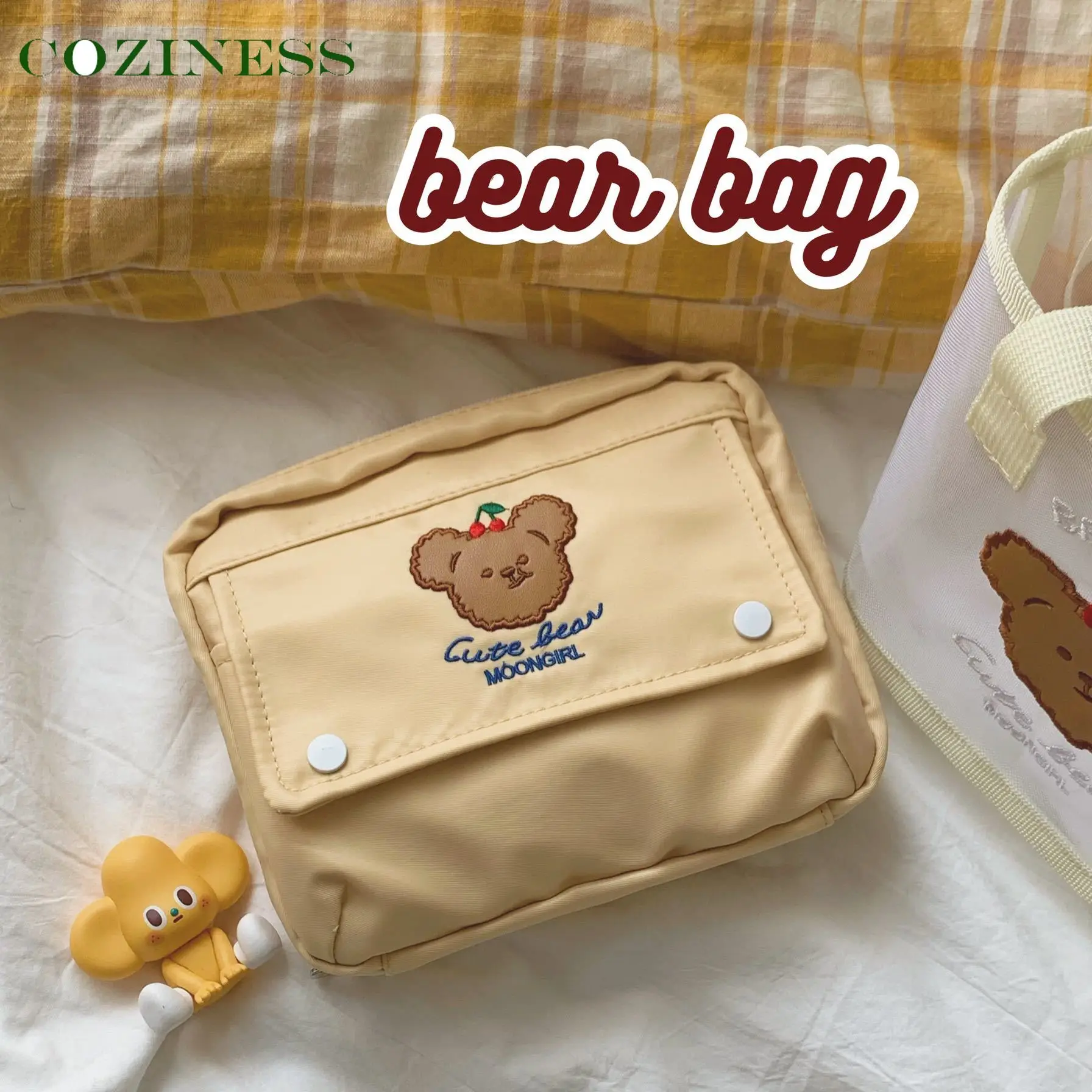 

Mommy Portable Storage Bag Warm Yellow Smile Bear Clutch Bag Double Layers Carry Single Package For Outing Baby Diaper Handbag