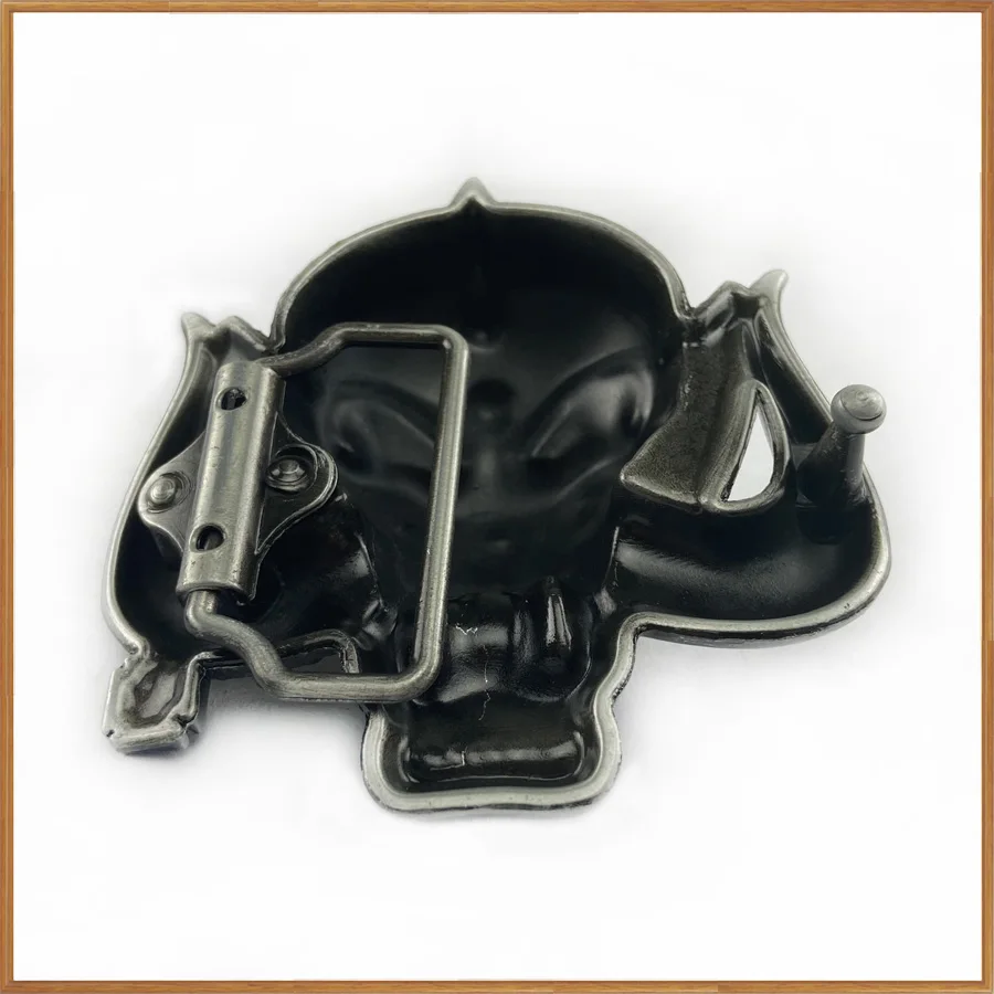 Застежка для ремня "Моторный череп" из сплава цинка с ретро-дизайном и покрытием из олова 02755, подходит для ремней шириной 4 см.