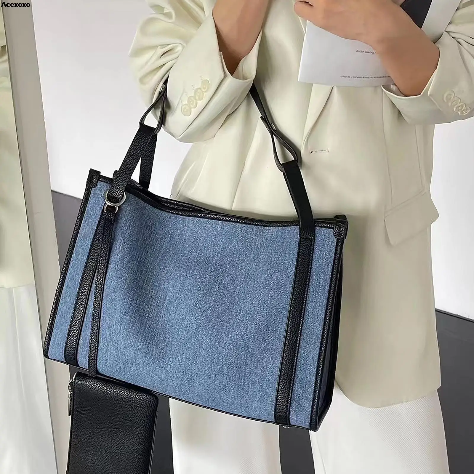 

New vintage style denim magnetic buckle leather large capacity women's bag
