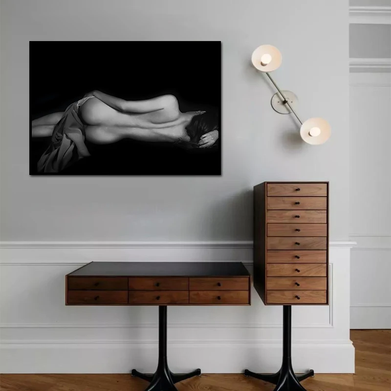 

Sexy Womans Back Picture Poster And Prints Painting Naked Art Black Theme Wall Decor Canvas Living Room Home Decoration