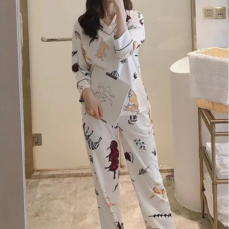 Рисунок 2 - Пижамный комплект с V-образным вырезом для девочек