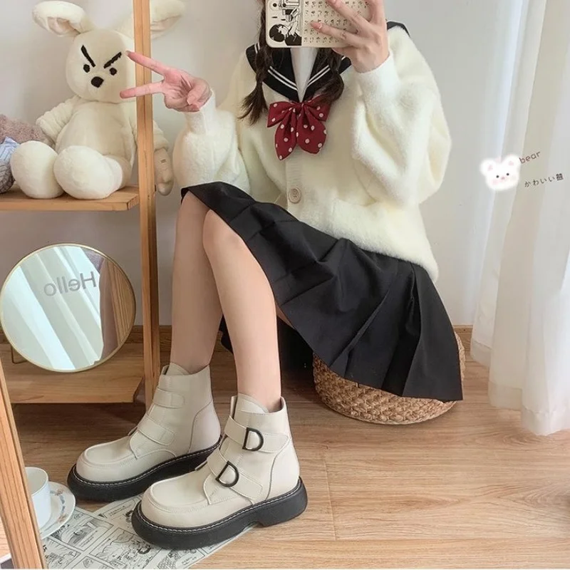 

Women's Chelsea Boots Leather 2022 New Autumn Fashion Woman Ankle Boots Retro Martin Boots Ladies Casual Shoes Promotion