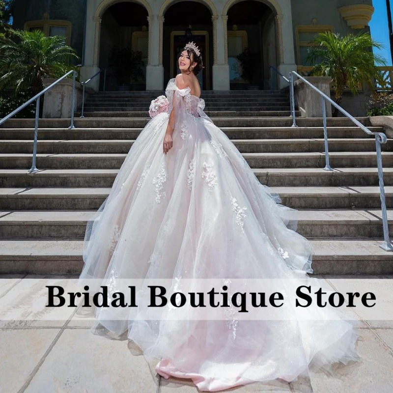 

Elegant Princess Quinceanera Dresses Ribbons Lace Appliques Beads Ball Gown Sweet 16 Dresses Vestidos De 15 Años