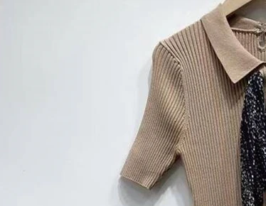 

Women Turn Down Collar Knit Mini Dress Slim Waist Scarf Decoration Short Sleeved Short Robe 2021 Spring Summer