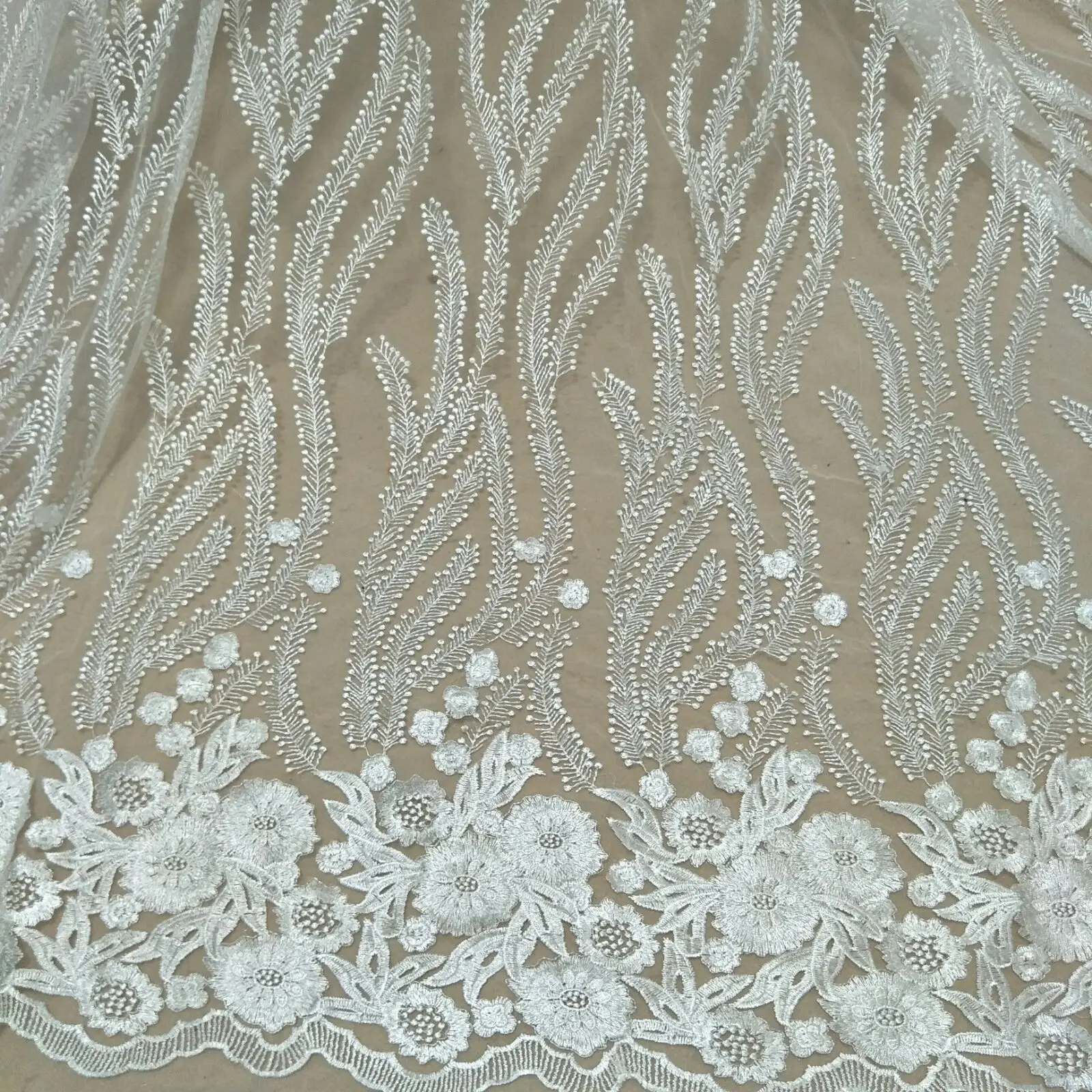 

higher qualtiy lace leafs and flower lace fabric 130cm width lace fabric sell by yard