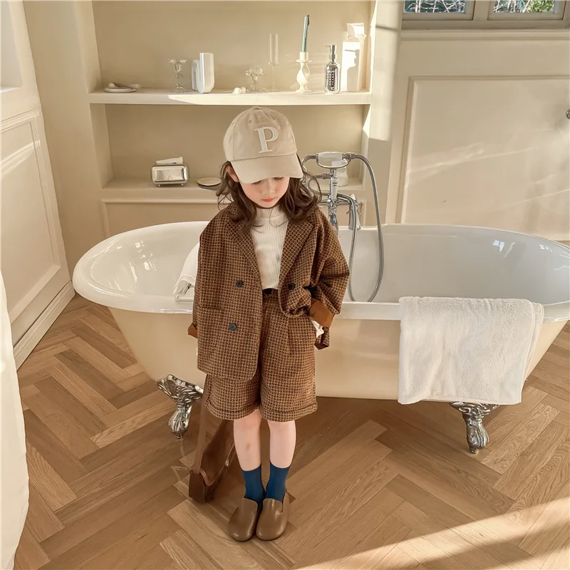 

Children's Clothing 2022 Spring Korean Girls' Plaid Suit Set Children's Coat + Shorts Two-piece Set