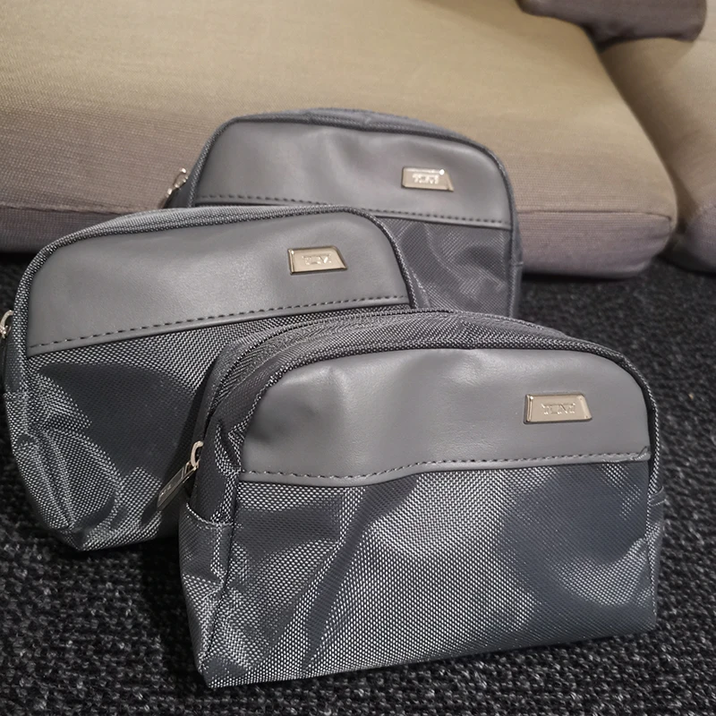 Tumi Travel Cable Bag Portable Digital USB Gadget Organizer Charger Wires Cosmetic Zipper Storage Pouch Kit Case