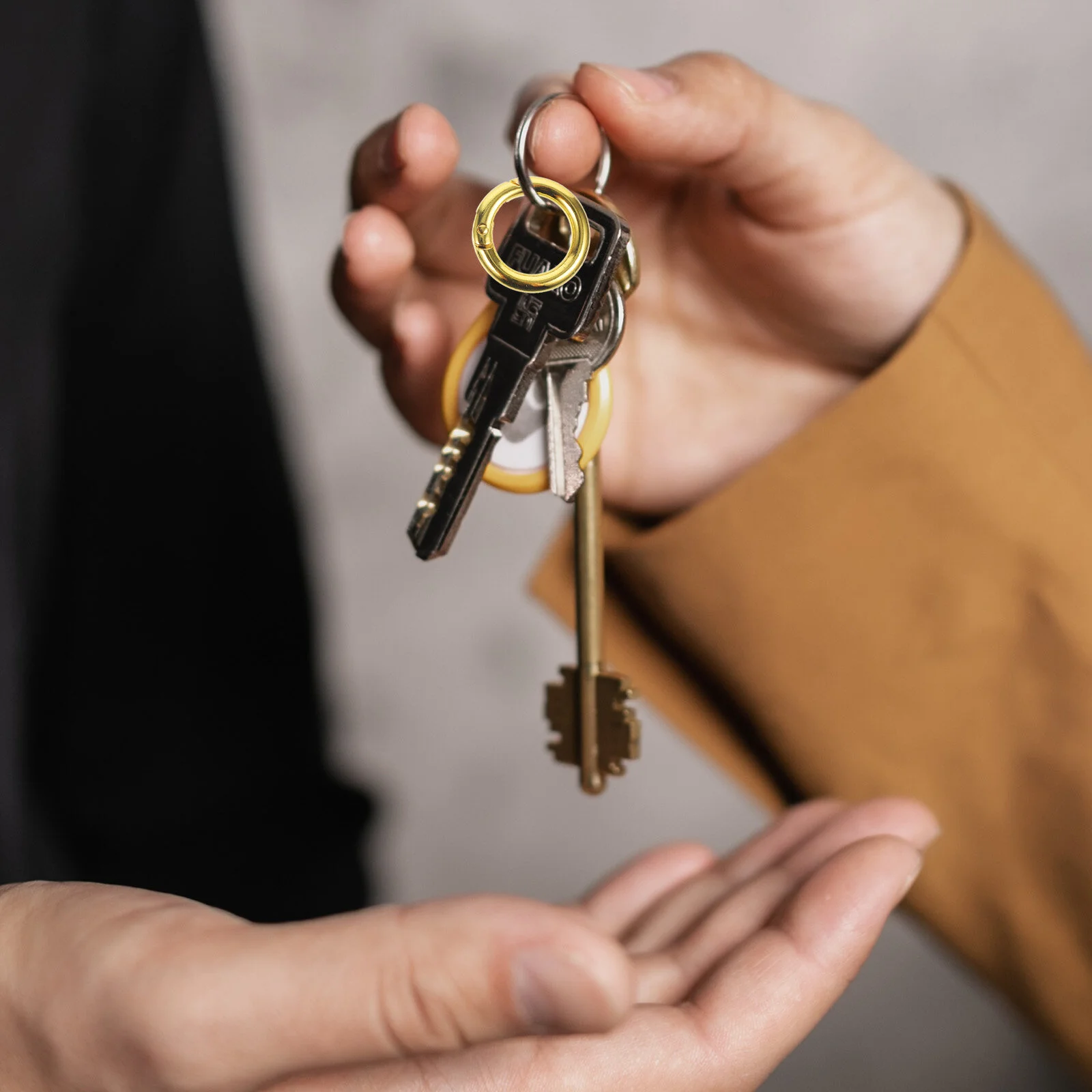 Bag Buckle Round Keychain Ring Spring O-rings Carabiner DIY Buckles Clip Keychains