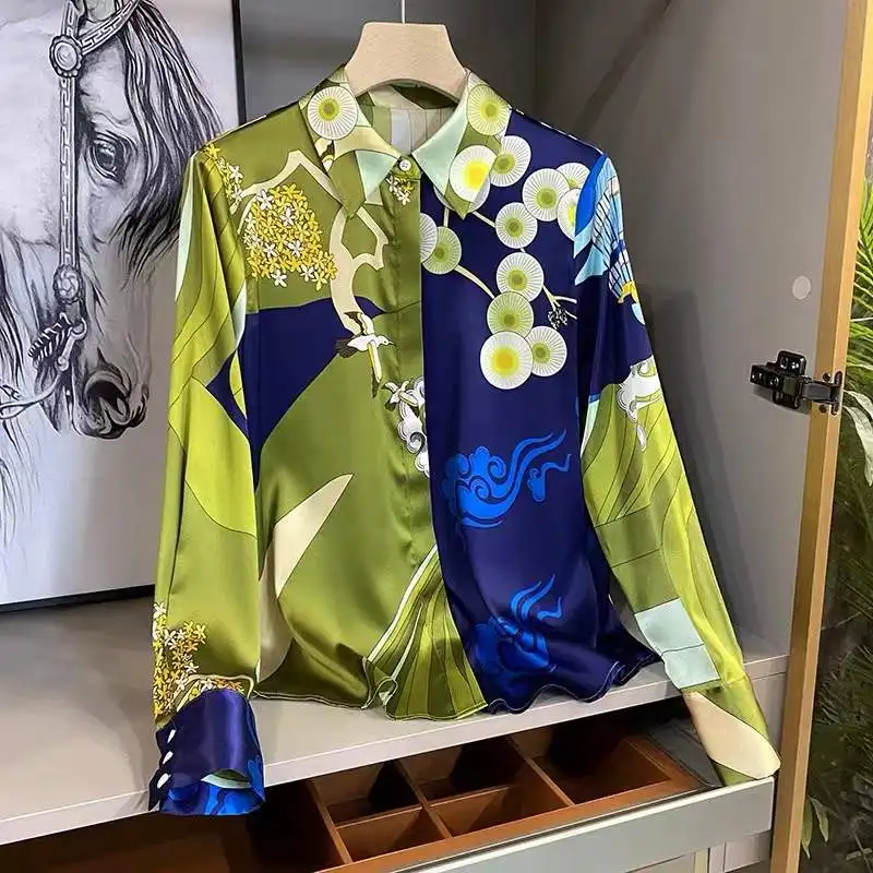 

Женская блузка с длинным рукавом, свободного покроя