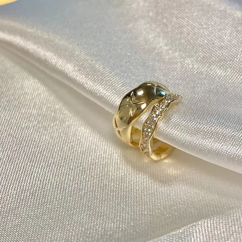 Золотые серьги-каффы из нержавеющей стали