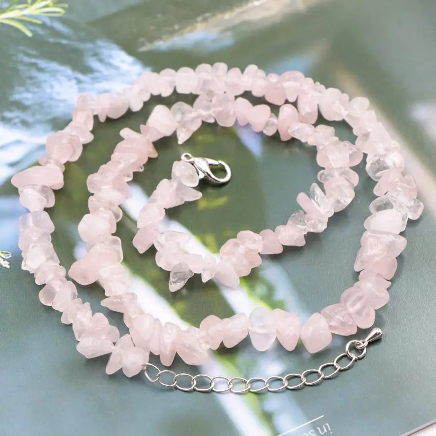 

Natural Crystal Rose Quartz Stone Necklace Bracelets Reiki Healing Mineral Gravel 7 Chakra Energy Gemstone Pink Crystal Necklace