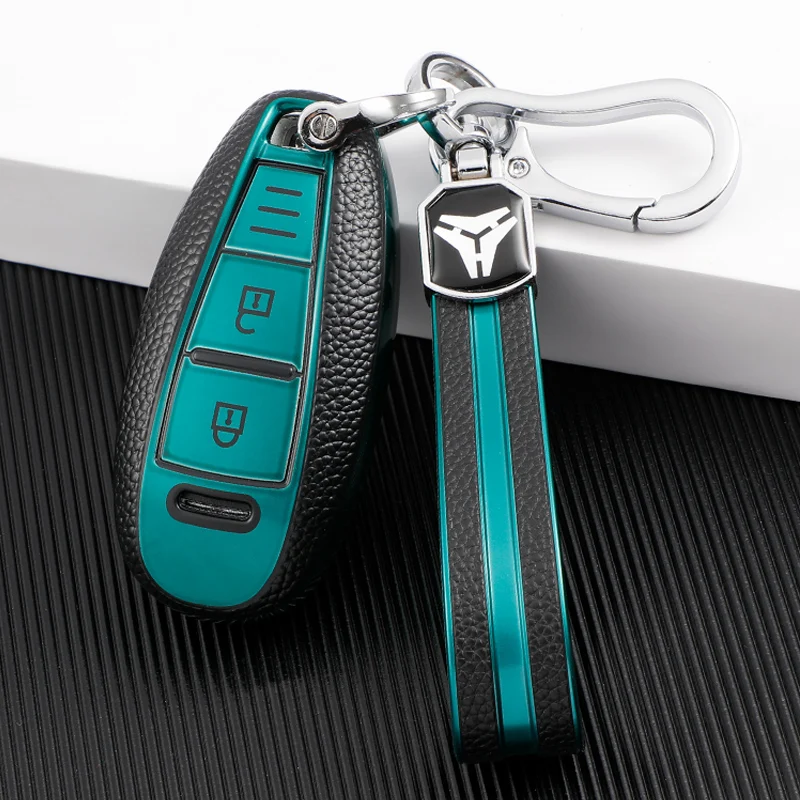 Чехол-брелок для умных ключей автомобилей Suzuki Baleno, Ertiga, Ciaz, Ignis, Kizashi, Swift, SX4, S-cross, Vitars из кожзаменителя TPU.