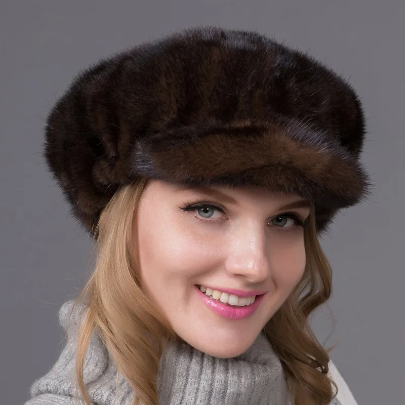 Рисунок 2 - Европейская и американская норковая меховая шапка