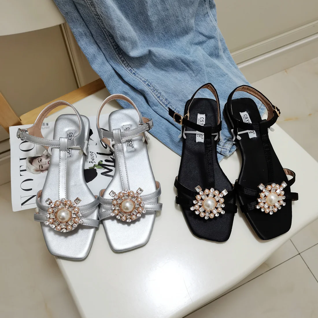 

NAUSK 2022 NEW Women Summer Sandals Flat T Strap Square Toe Sweet Crystal Rhinestone Flower Ladies Shoes Sandalias