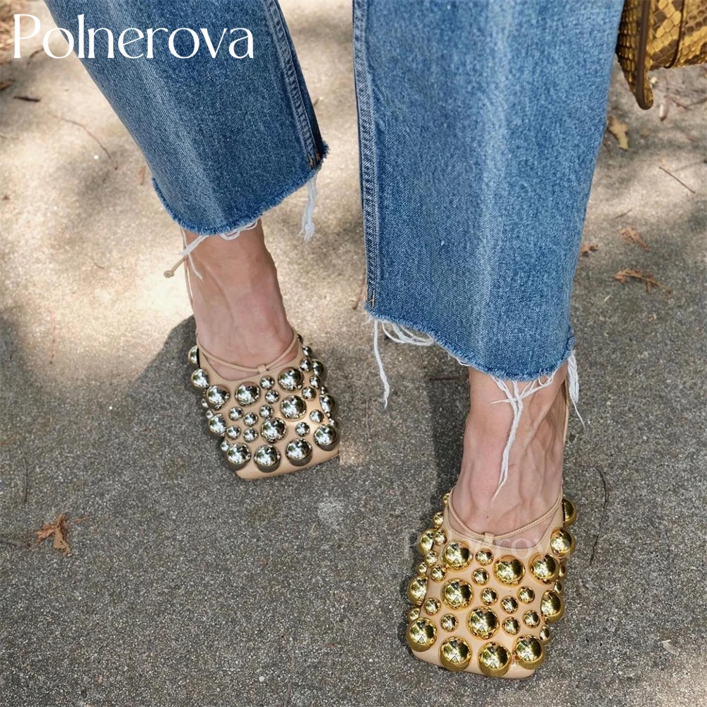 Сандалии с ремешками украшенные серебряными и золотыми пузырьками бежевые