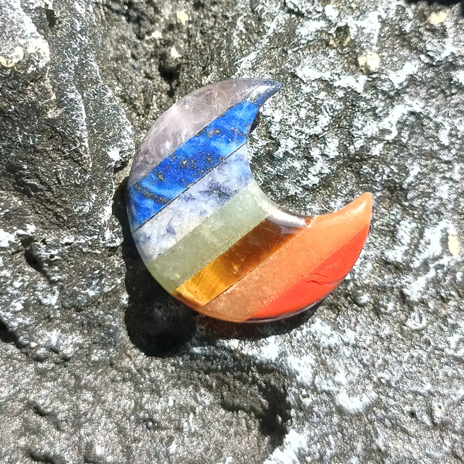 

Moon Shaped Stone Craft Ornament Chakra Worry Healing Meditation Crystal Stone for Emotional Meditating Home Decor
