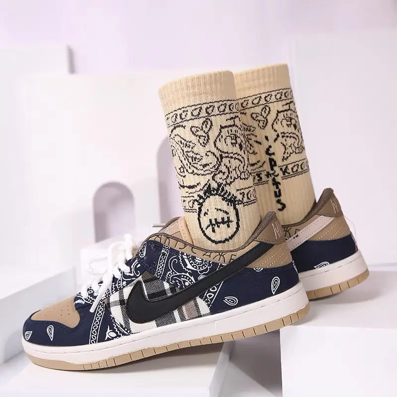 Hip Hop Socks Womens High Quality Cotton Chinese Characters Socks Streetwear Casual Skateboard Sock Unisex