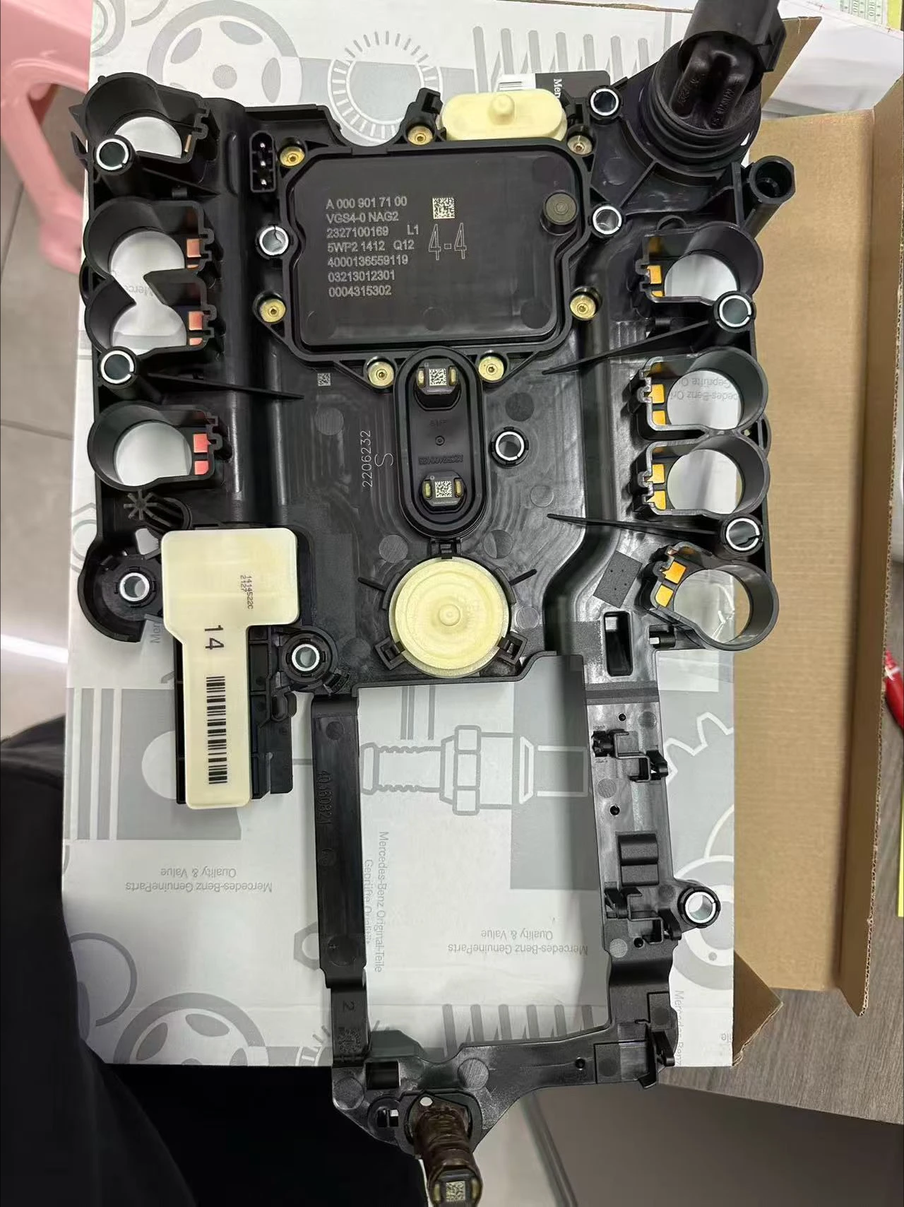 Фото Плата управления трансмиссией OEM 722.9 TCU A0009017100 для Mercedes W205 C300 E350 S600 VGS4 722.9 7G №1