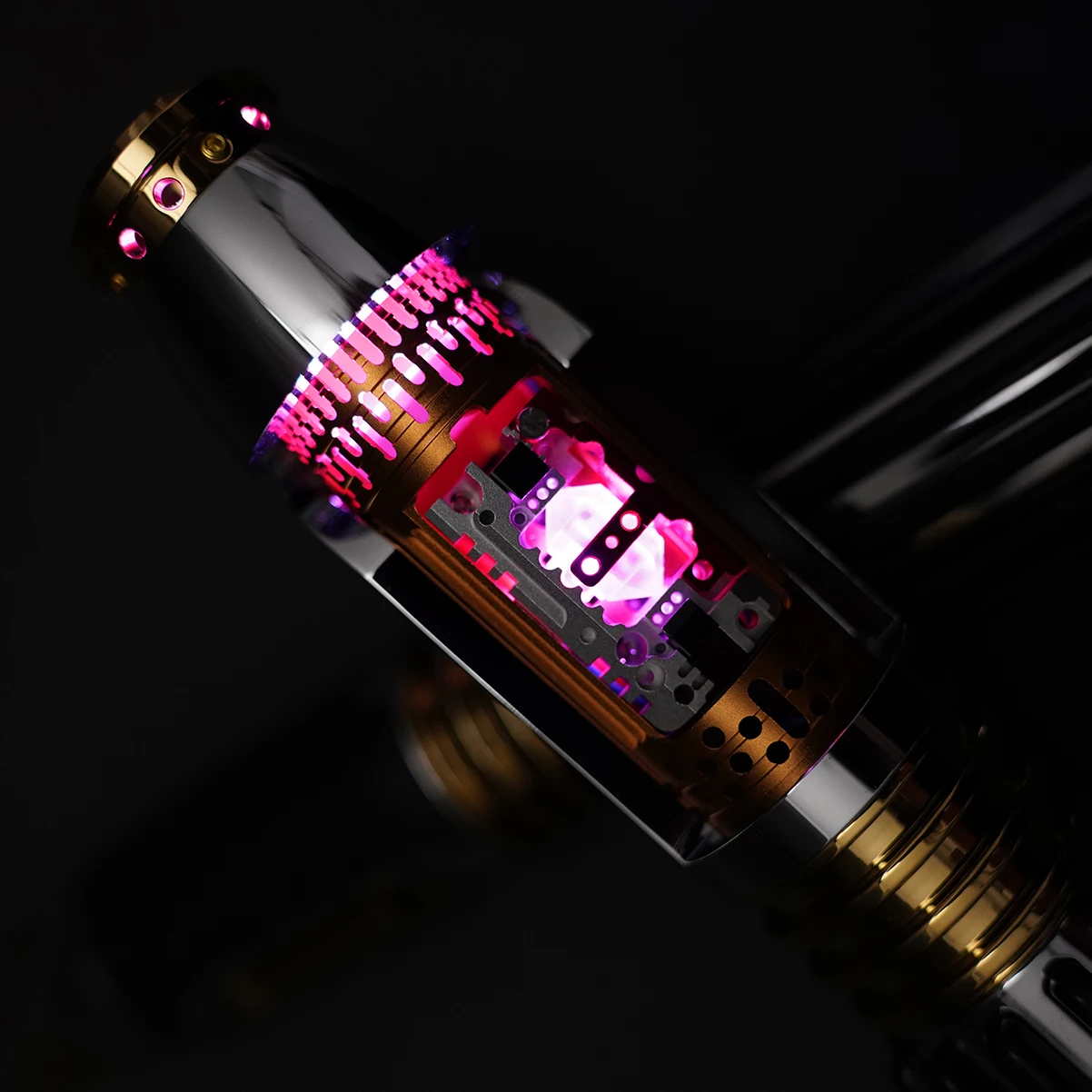 Рисунок 4 - Новинка, световой меч 89sabers с камерой