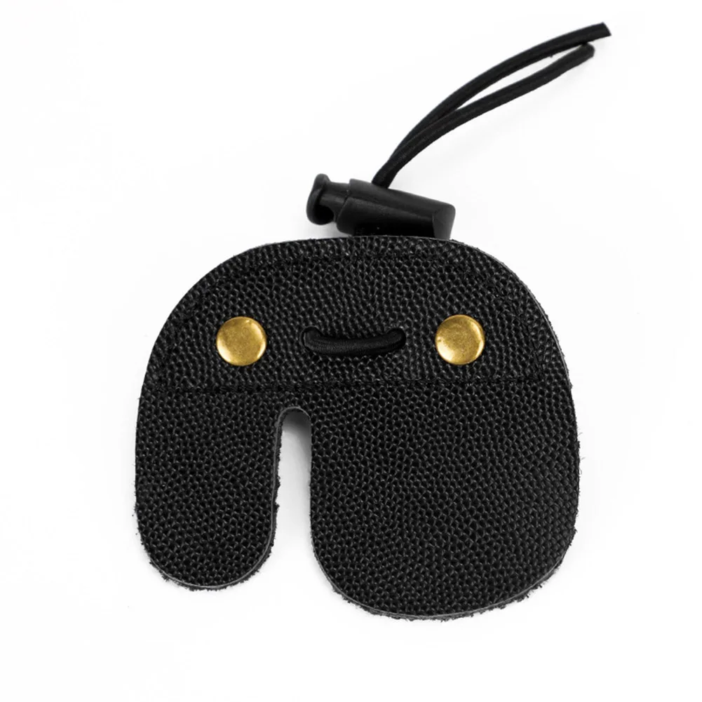

Archery Finger Tabs Finger Protector 7*7.5cm Adjustable Recurve Bow Guard Leather Protective Red Strap Three-layer