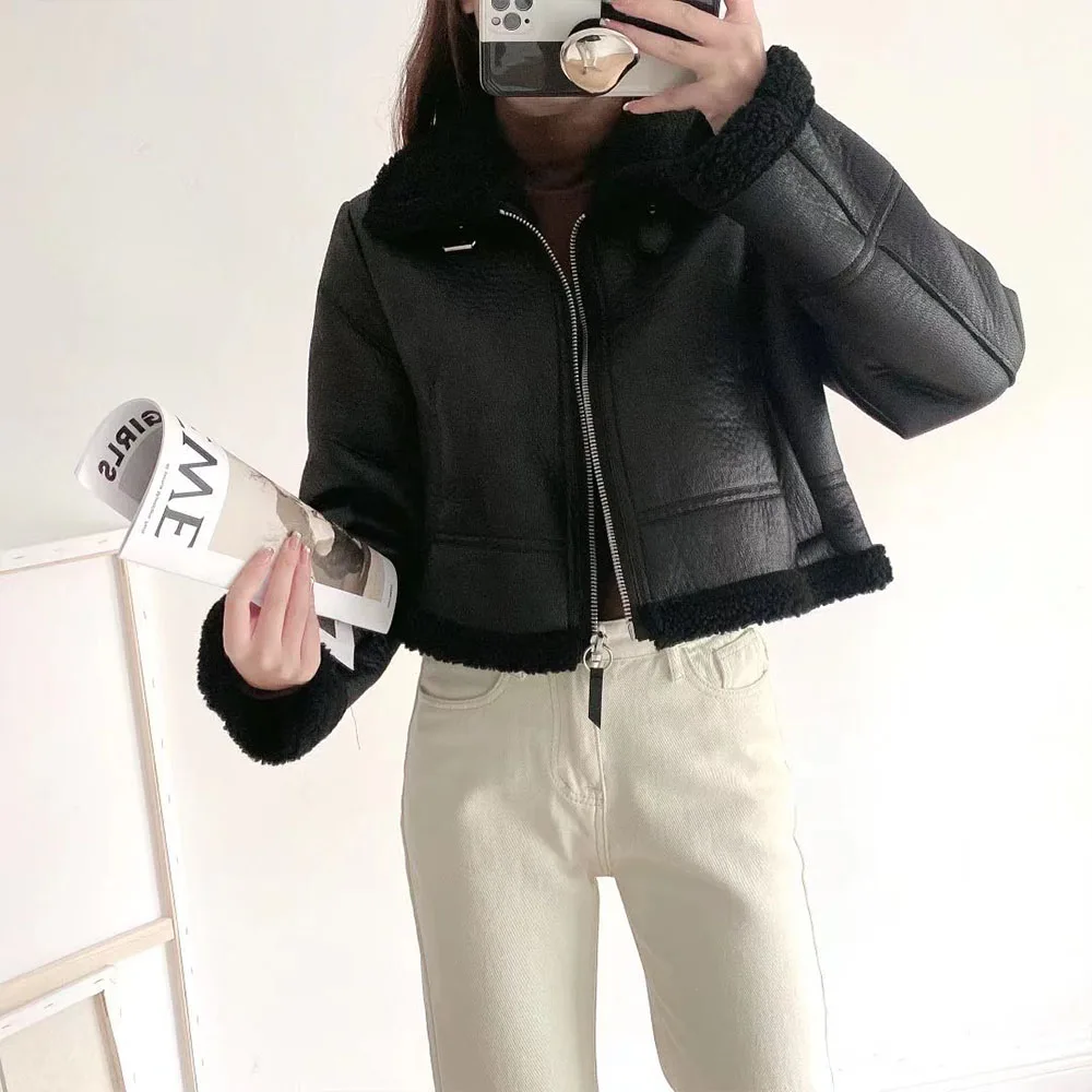 Hot Selling Vintage Long Sleeve Female Outerwear Chic Top Women's Fashion Thick Warm Winter Fur Faux Leather Cropped Jacket Coat