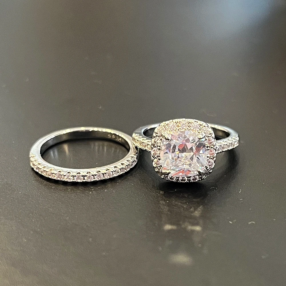 

CAOSHI Stylish 2Pcs Set of Rings for Women Modern Style Wedding Bands with Brilliant Zirconia Fashionable Design Accessories