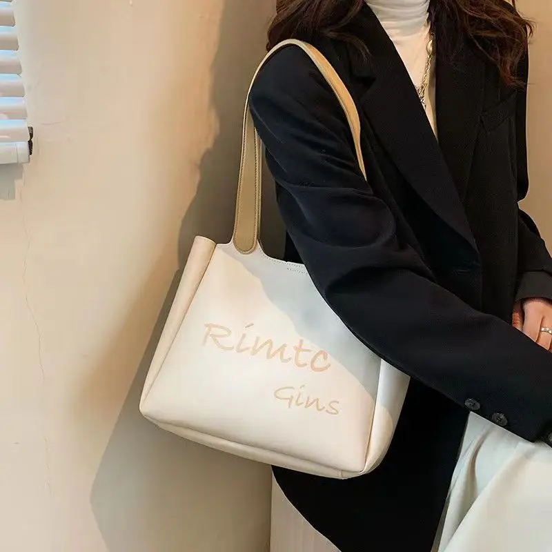 Hot new fashion women's handbag female shoulder bags high quality PU leather shoulder bags student Purse Female Retro Tote Bags