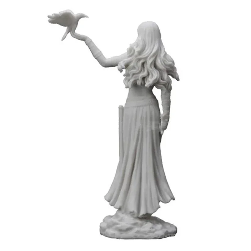 Статуя богини таинственной с вороной и мечом статуэтка ведьмы Декор настольное