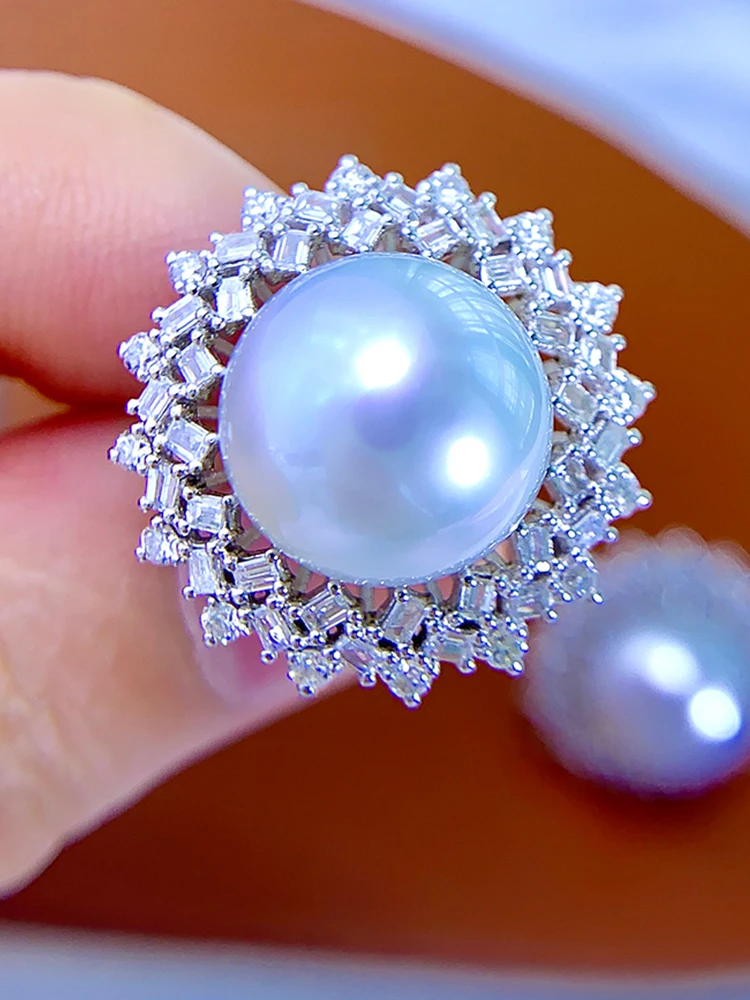 

Australian Nanyang White Pearl Natural Seawater Pearl 18k Gold Inlaid Diamond Round Extremely Bright Australian White Earrings