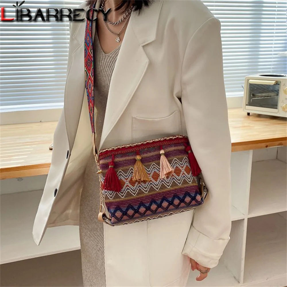 

Новая дизайнерская женская сумка через плечо с кисточками, модная текстильная женская сумка-мессенджер, весна и лето 2023, женская сумка-кошелек