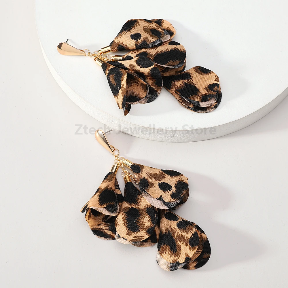 Модные очаровательные висячие серьги ручной работы с леопардовым цветком и