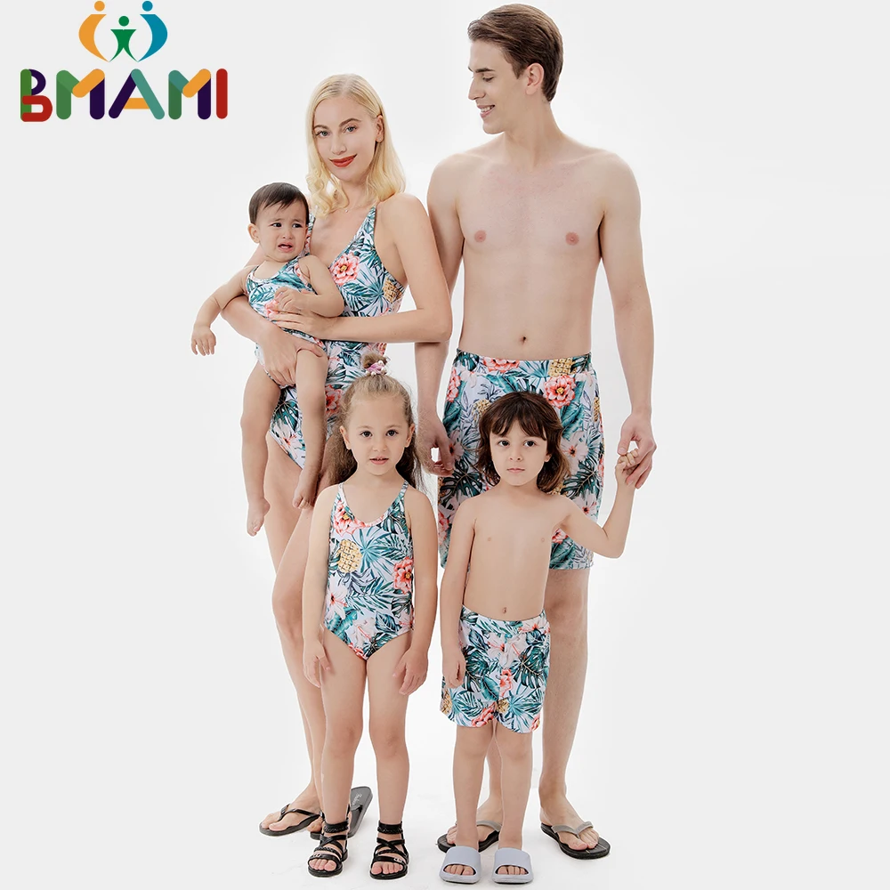 

Family Matching Swimsuits Floral Printed Mom And Me Swimwear Women Girl Bathing Suits Men Boy Trunks Couples Holiday Beachwear