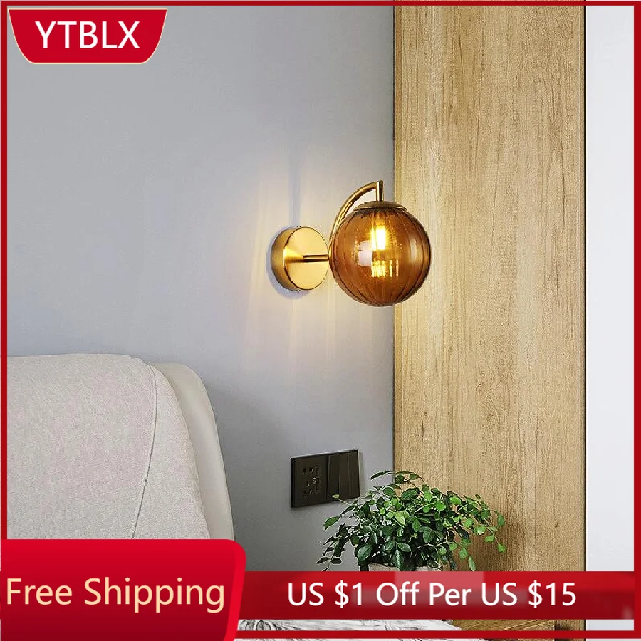 

Скандинавская светодиодная настенная лампа, стеклянный абажур, золотой настенный светильник для гостиной, спальни, прикроватная лампа, ком...
