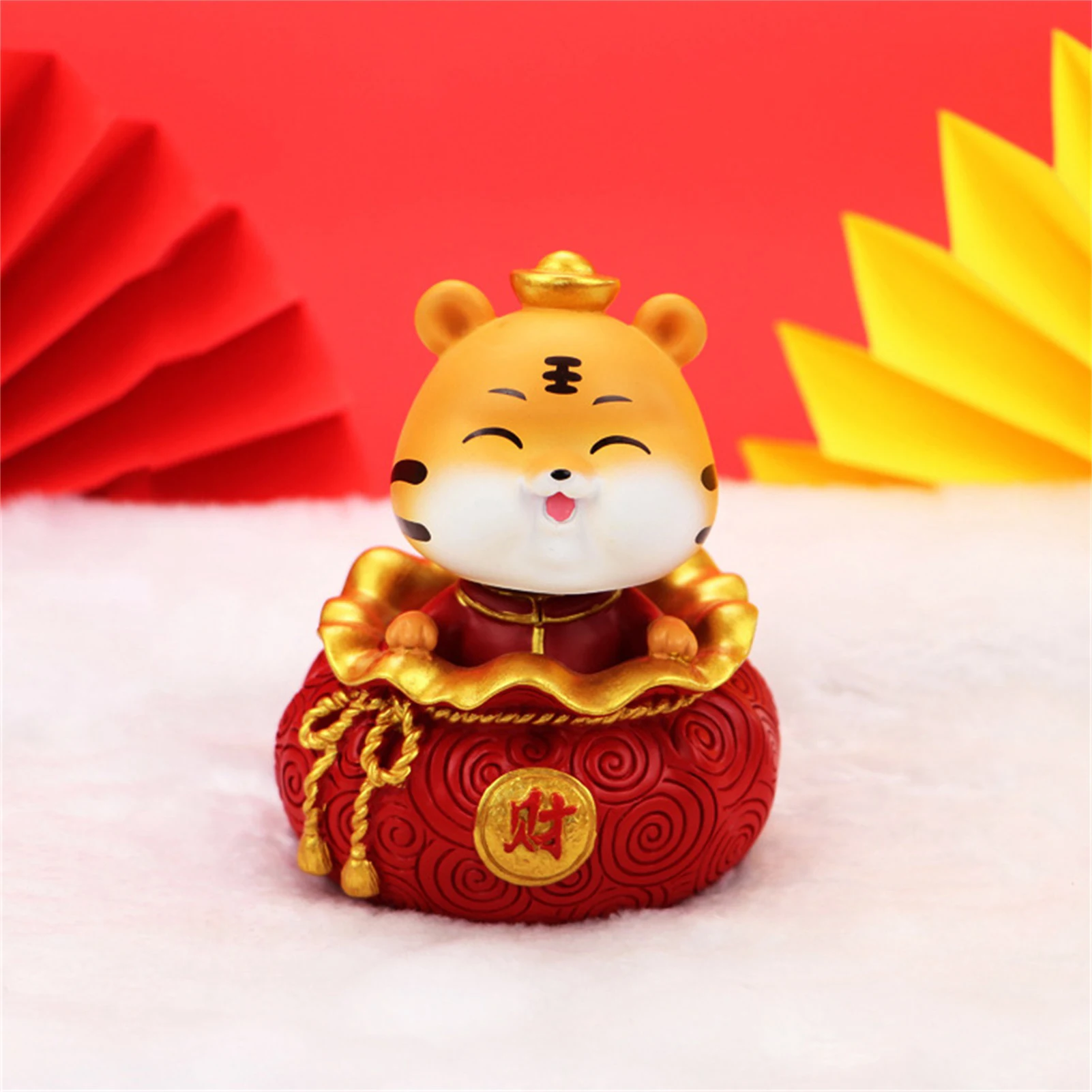 Статуя знака зодиака Тигра для приборной панели Бобл-головки фигурки из смолы