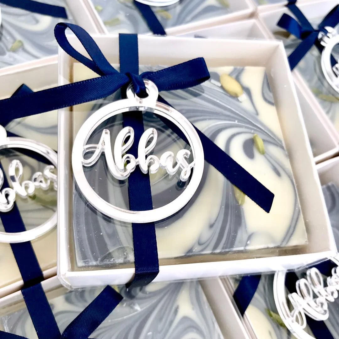 

25pcs Personalized Laser Cut Name Gold Mirror Round Tag Decor For Baptism Christening Customized Circle Tags Boxes Label Favors