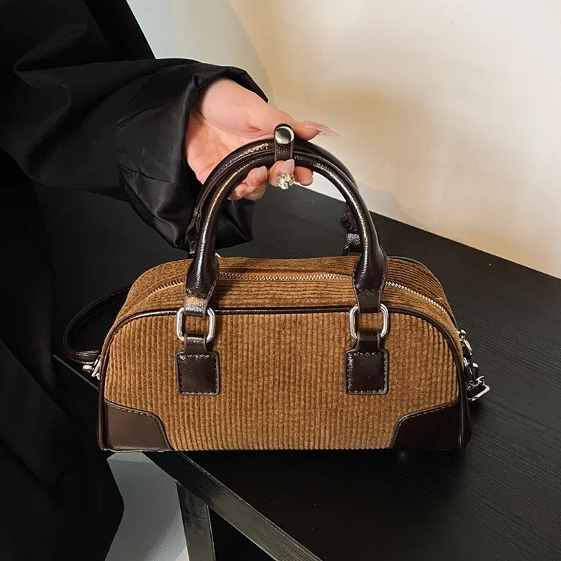 Вельветовая сумка для женщин брендовая Boston дневной клатч бархатная на плечо