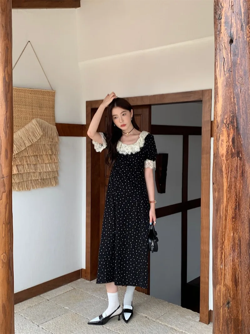 Korean Series Elegant Lace Stitching Floral Dress Women Summer 2024 New Tea Break French sle Hepburn Sle A- line Skirt