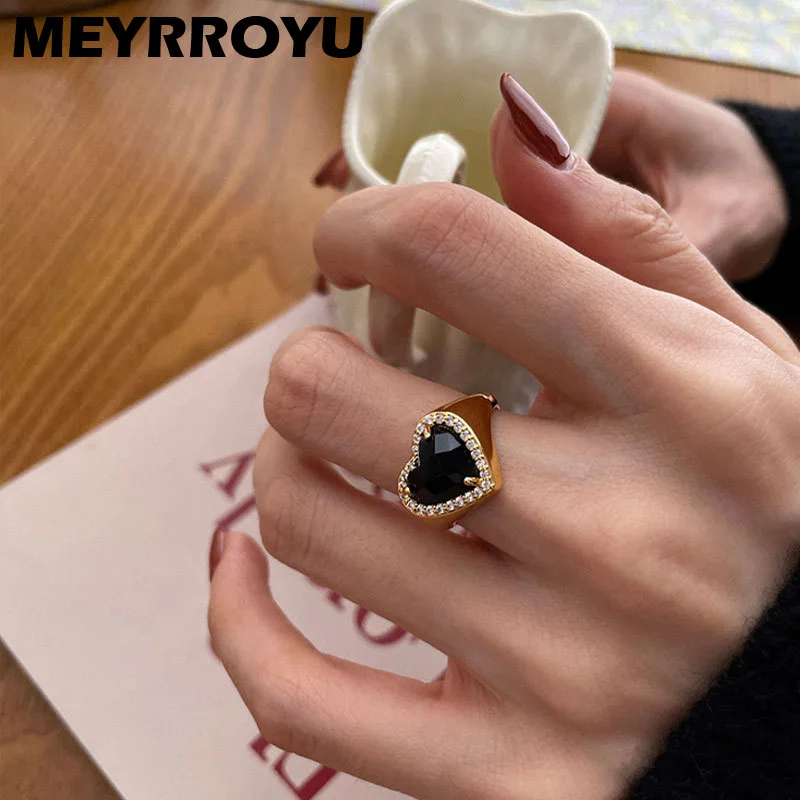 

MEYRROYU Silver Color Black Heart Stone Open Cuff Rings for Women Girl New Fashion Trendy Jewelry Gift Party 2022 кольца