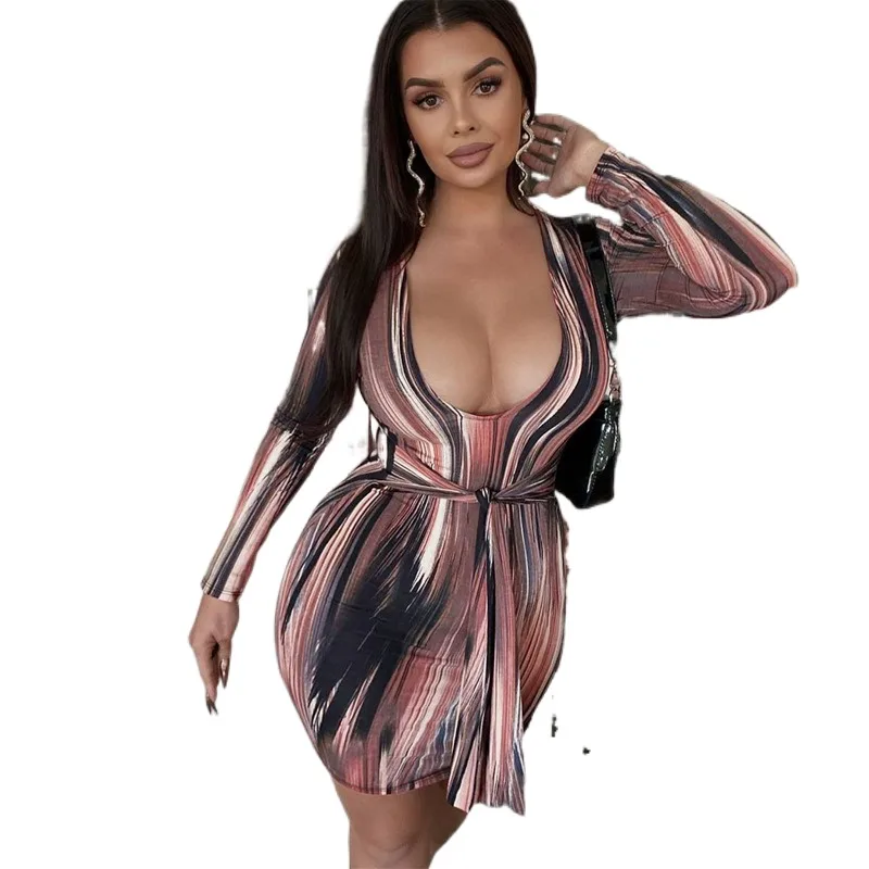 

European And American 2023 Summer New Feminine Deep V-neck Printed Long Sleeve Temperament Dress