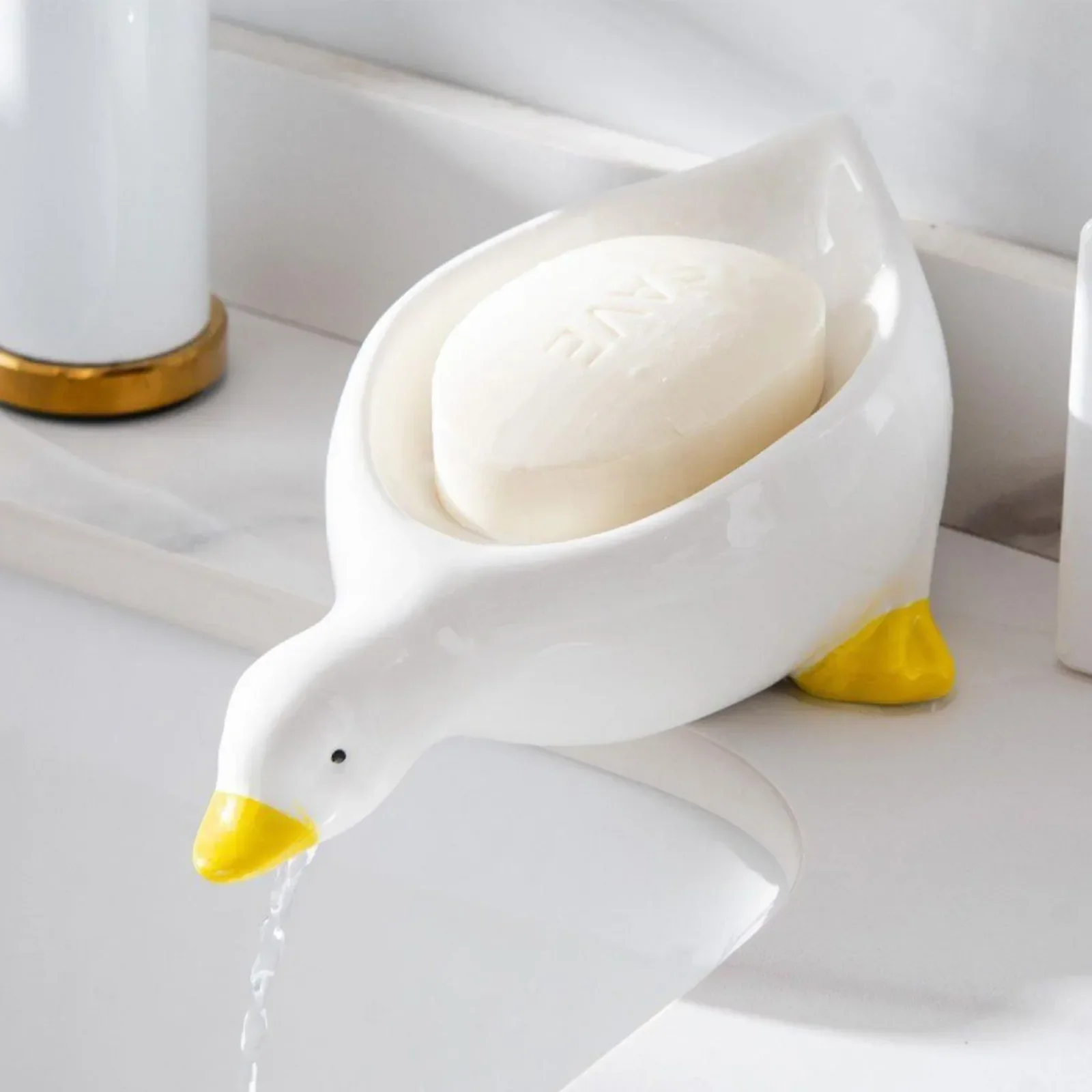 

1pc Creative Cartoon Soap Box Cute Duck Soap Box Drain Soap Dish Tray for Bathroom Shelf Products Accessories Soap Case