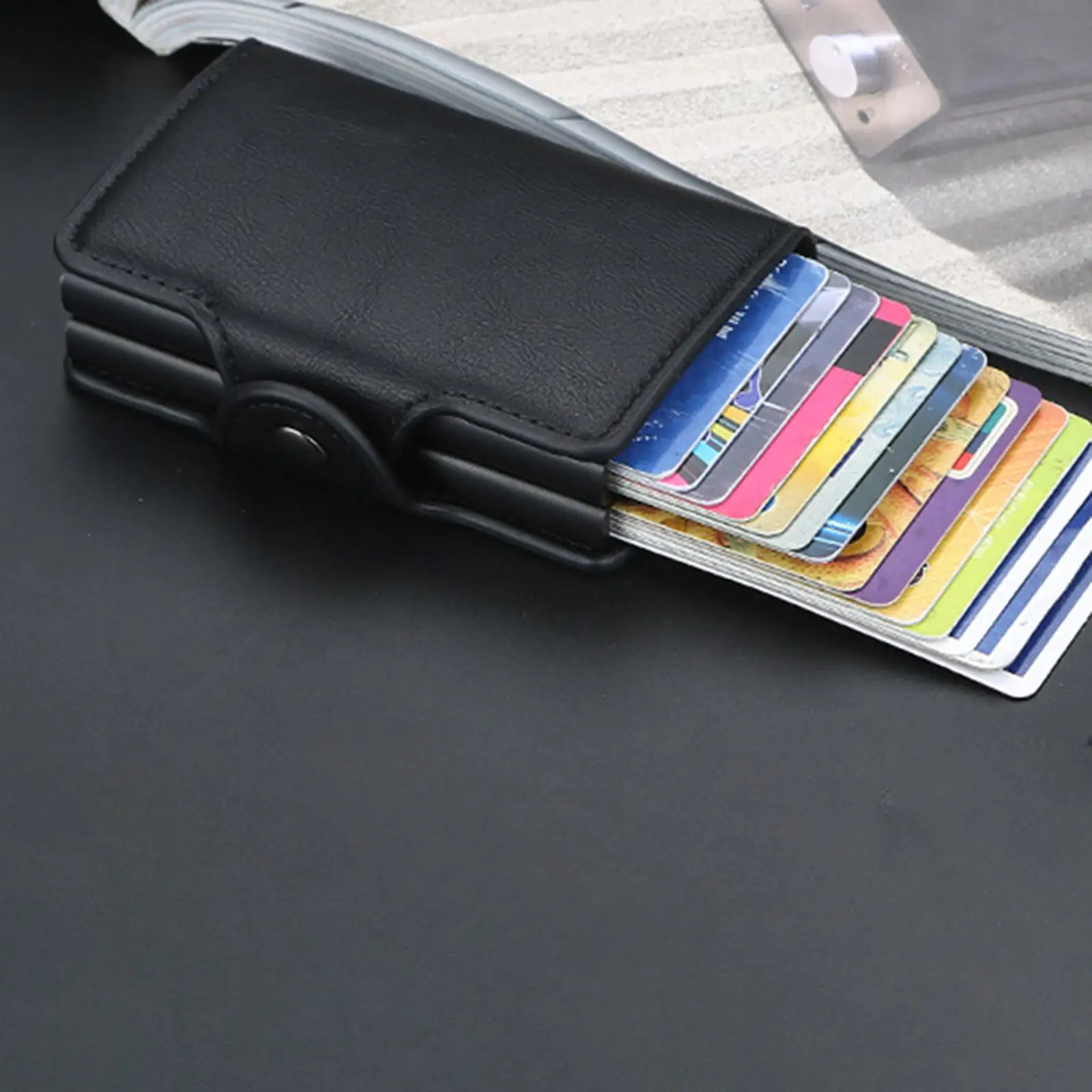 

Мужской тонкий металлический бумажник с защитой RFID и передним карманом