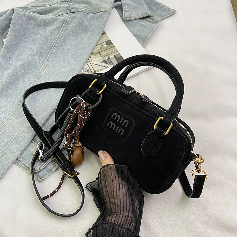 Женская матовая сумка для боулинга в стиле ретро