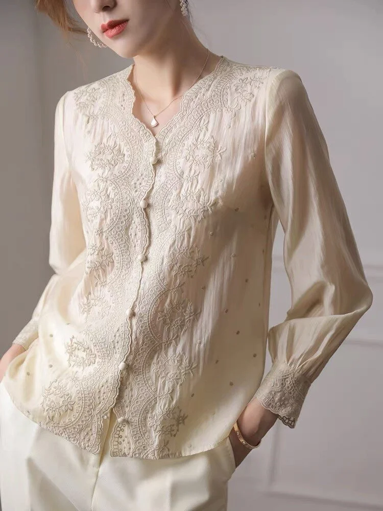 

Vintage Embroidered Women Blouse Fashion Early Spring V Neck Long Sleeve Tops Women Shirt Female Loose Sweet Lace Blouse