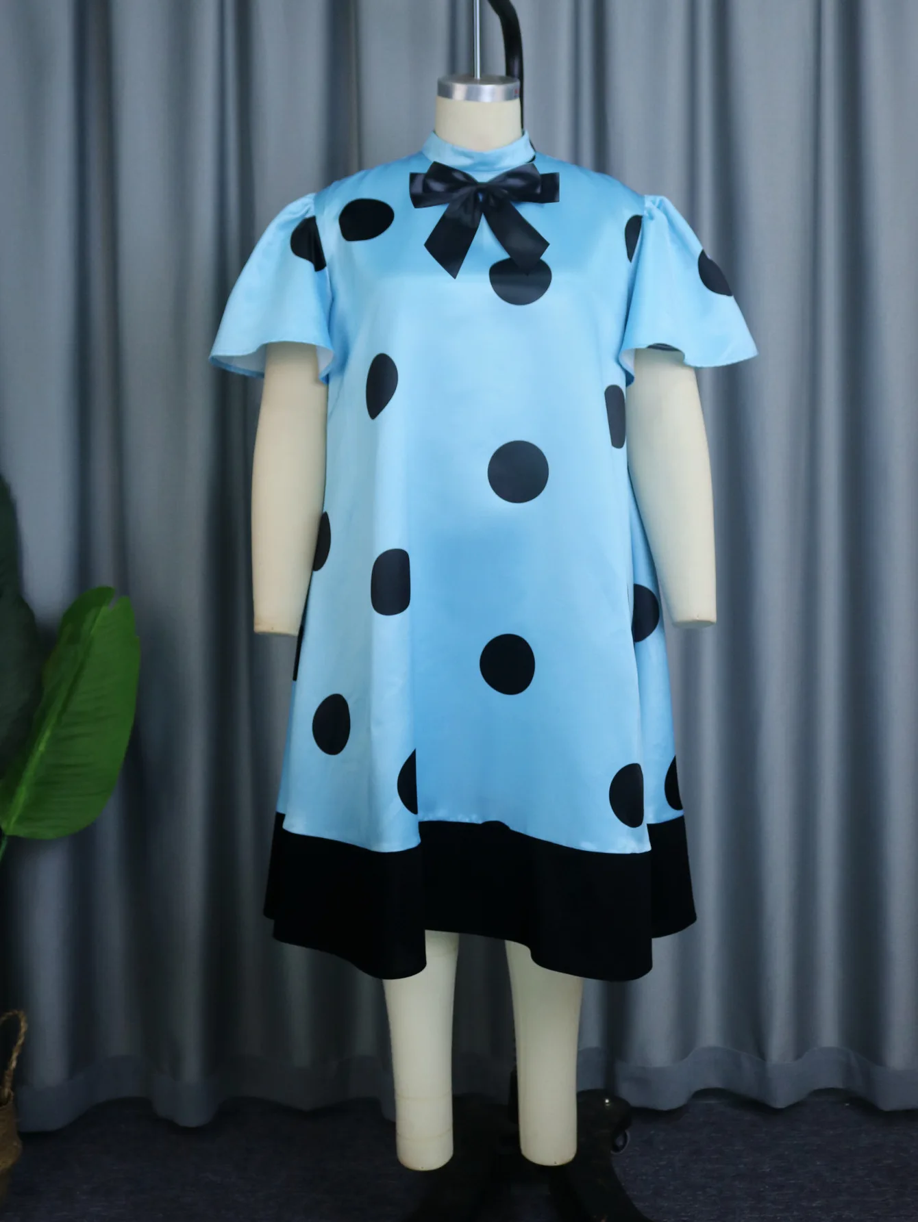 Plus Size Party Dress Women Bow Dot Print Wide Elegant Chubby Cloth Lady Casual 4xl Prom 2023 Summer Sale Trendy New Loose Dress