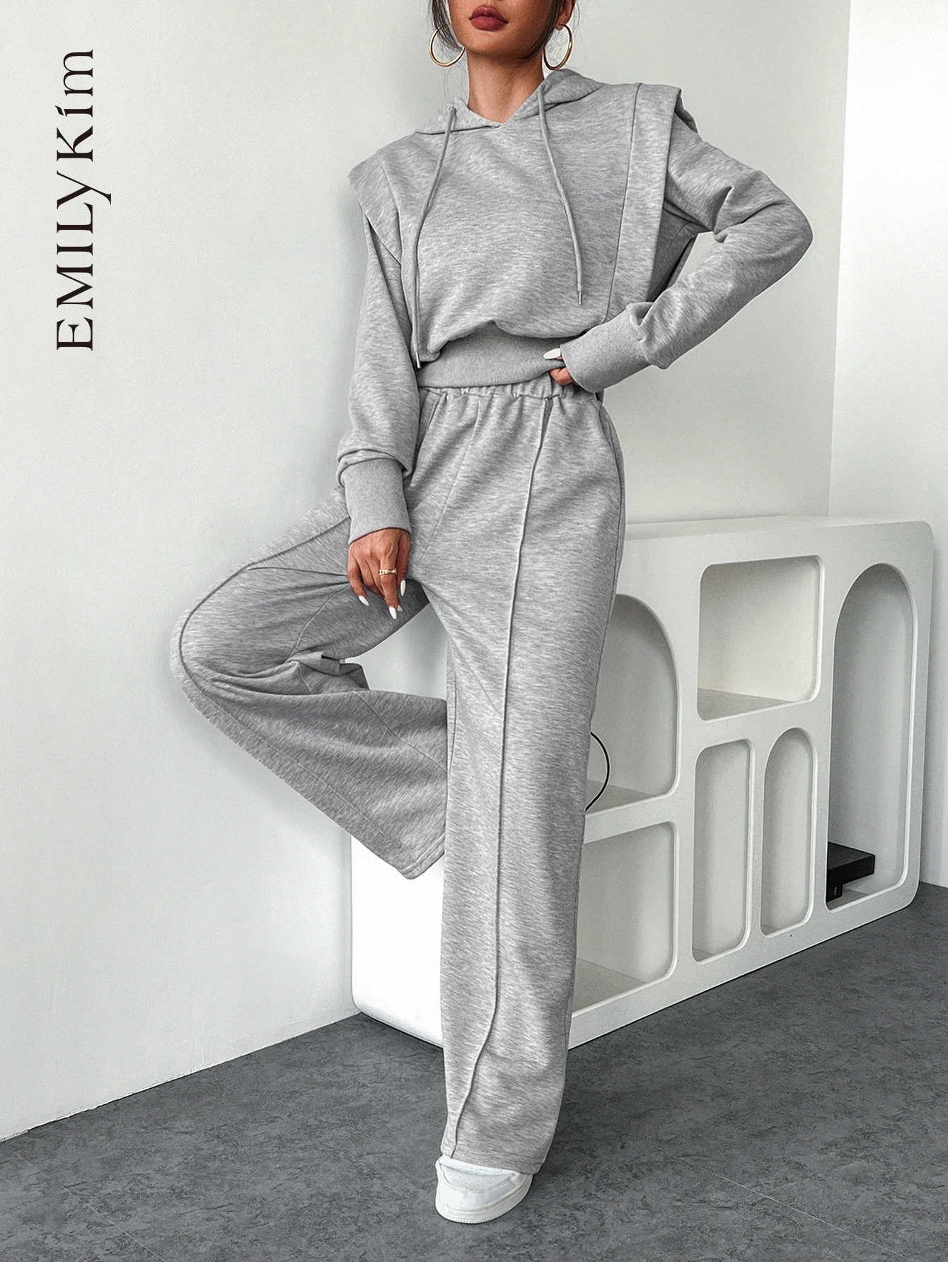 Комплект брюк осенне-зимний однотонный женский костюм с капюшоном топ длинными